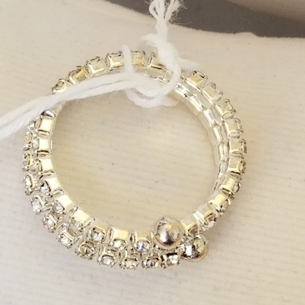 4/$35 NWT Glass Crystal Silver Plated Brass Ring - Picture 6 of 7